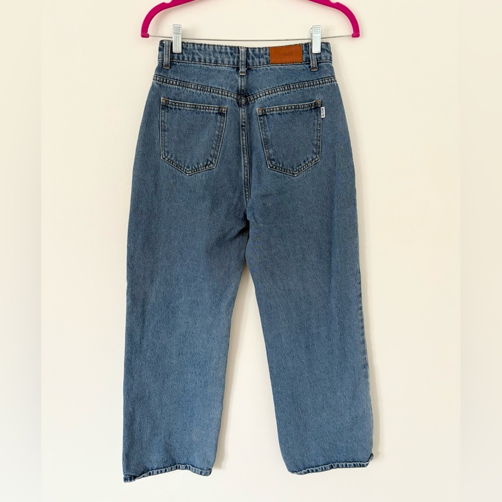 High-Rise Straight Jeans in Light Blue - Picture 4 of 6